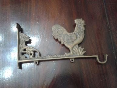 Brass chicken hook