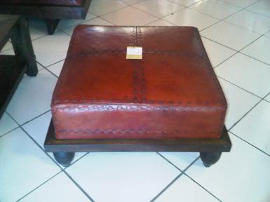 Leather Stool code CH001B wide 1m.