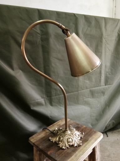 Desk lamp Item Code TBL.188B size high 540 mm. base 180 mm.